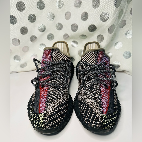 Adidas Yeezys - Picture 2 of 10